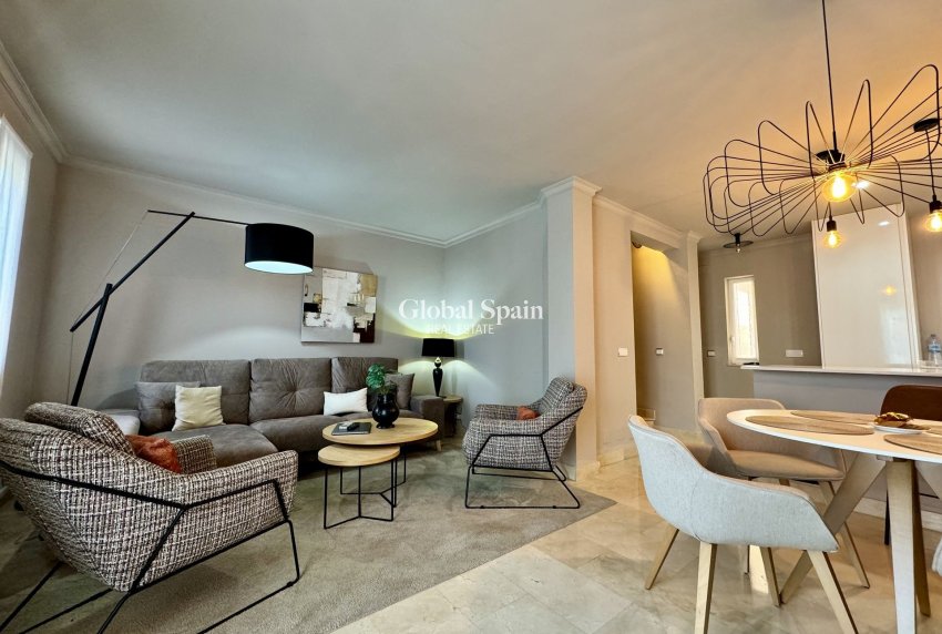 Wederverkoop - VILLA -
LA MANGA DEL MAR MENOR - Costa Calida