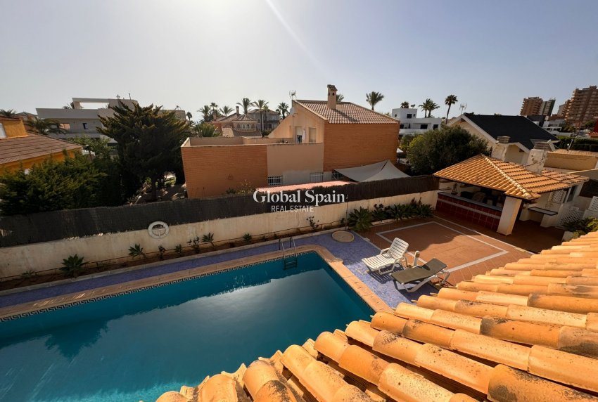 Wederverkoop - VILLA -
LA MANGA DEL MAR MENOR - Costa Calida