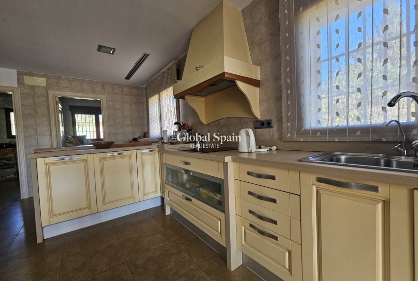 Wederverkoop - VILLA -
LA MANGA DEL MAR MENOR - Costa Calida