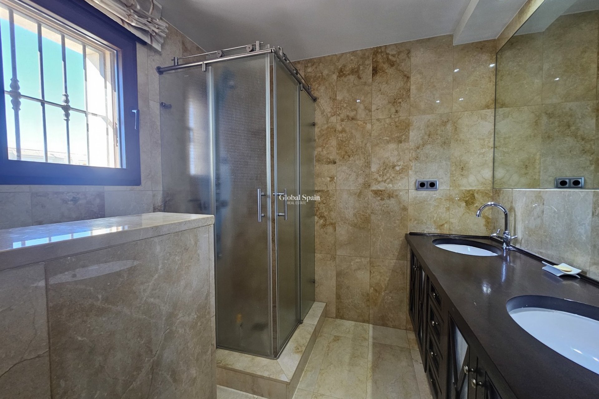Wederverkoop - VILLA -
LA MANGA DEL MAR MENOR - Costa Calida