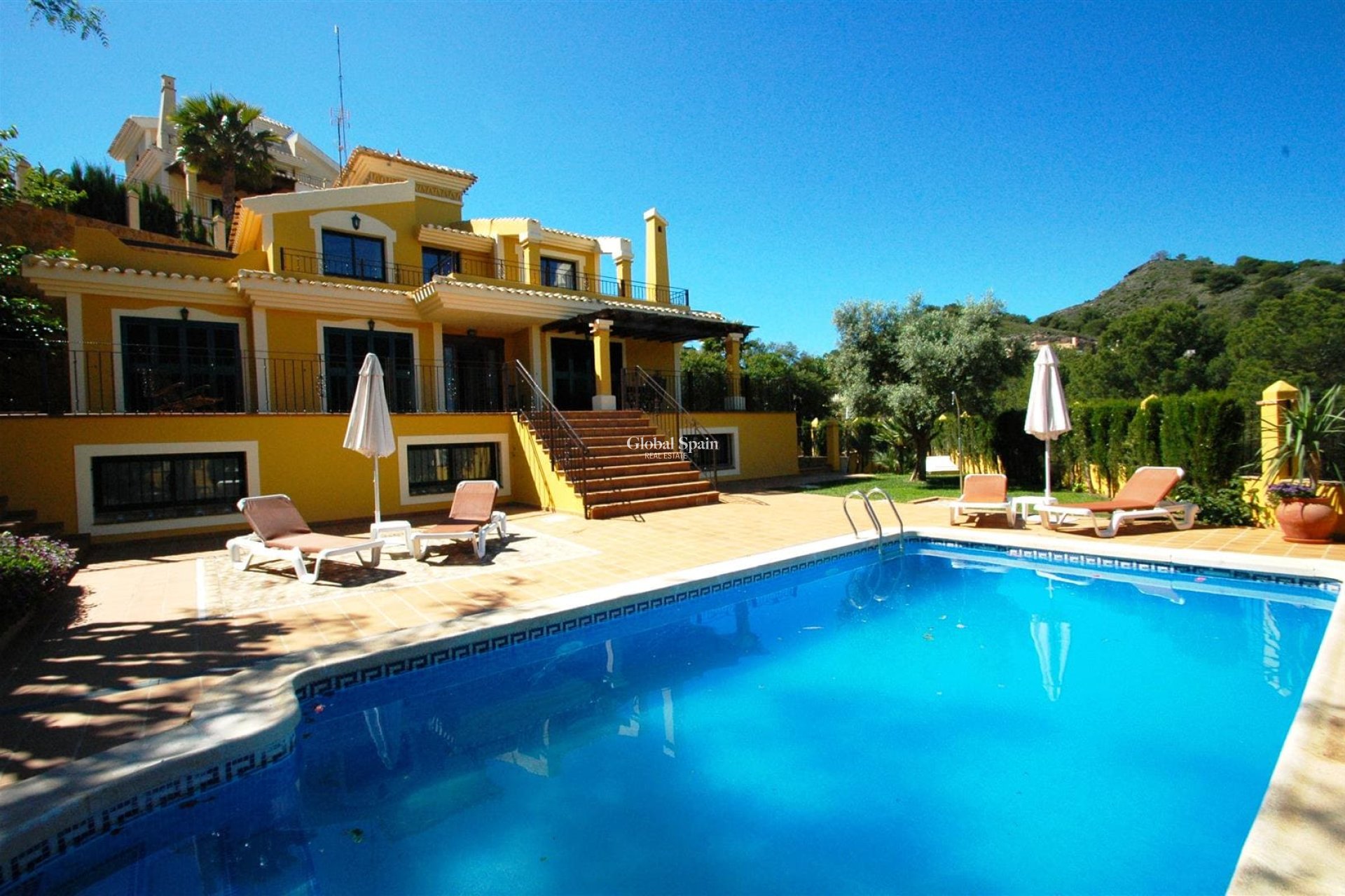 Wederverkoop - VILLA -
LA MANGA DEL MAR MENOR - Costa Calida