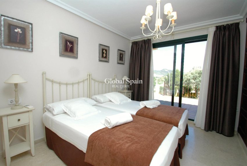 Wederverkoop - VILLA -
LA MANGA DEL MAR MENOR - Costa Calida