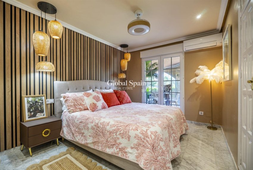 Wederverkoop - VILLA -
LA MANGA DEL MAR MENOR - Costa Calida
