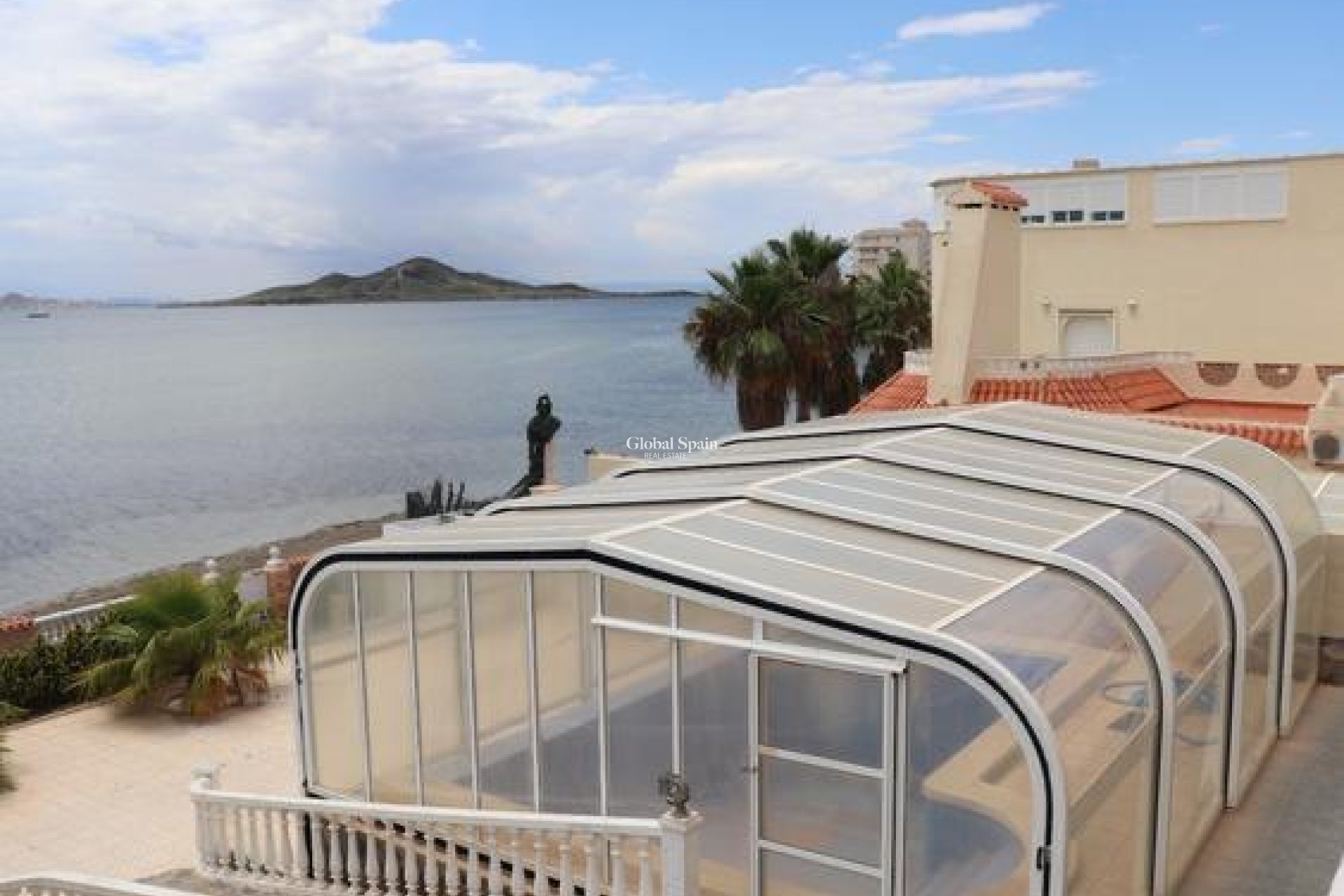 Wederverkoop - VILLA -
LA MANGA DEL MAR MENOR - Km 17