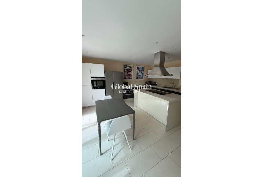 Wederverkoop - Villa -
LA MANGA DEL MAR MENOR - La Manga Club-Atamaría