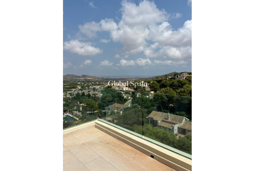 Wederverkoop - Villa -
LA MANGA DEL MAR MENOR - La Manga Club-Atamaría