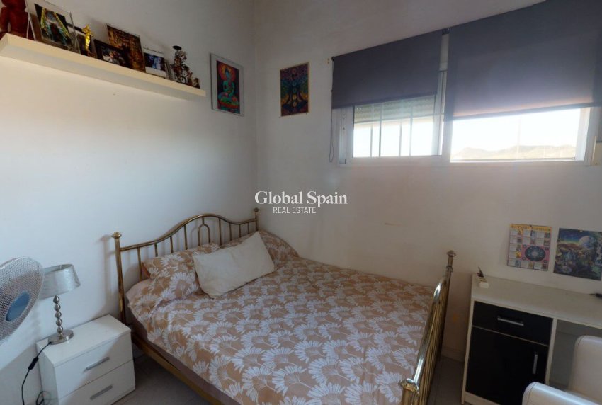 Wederverkoop - VILLA -
LA MANGA DEL MAR MENOR - La Manga