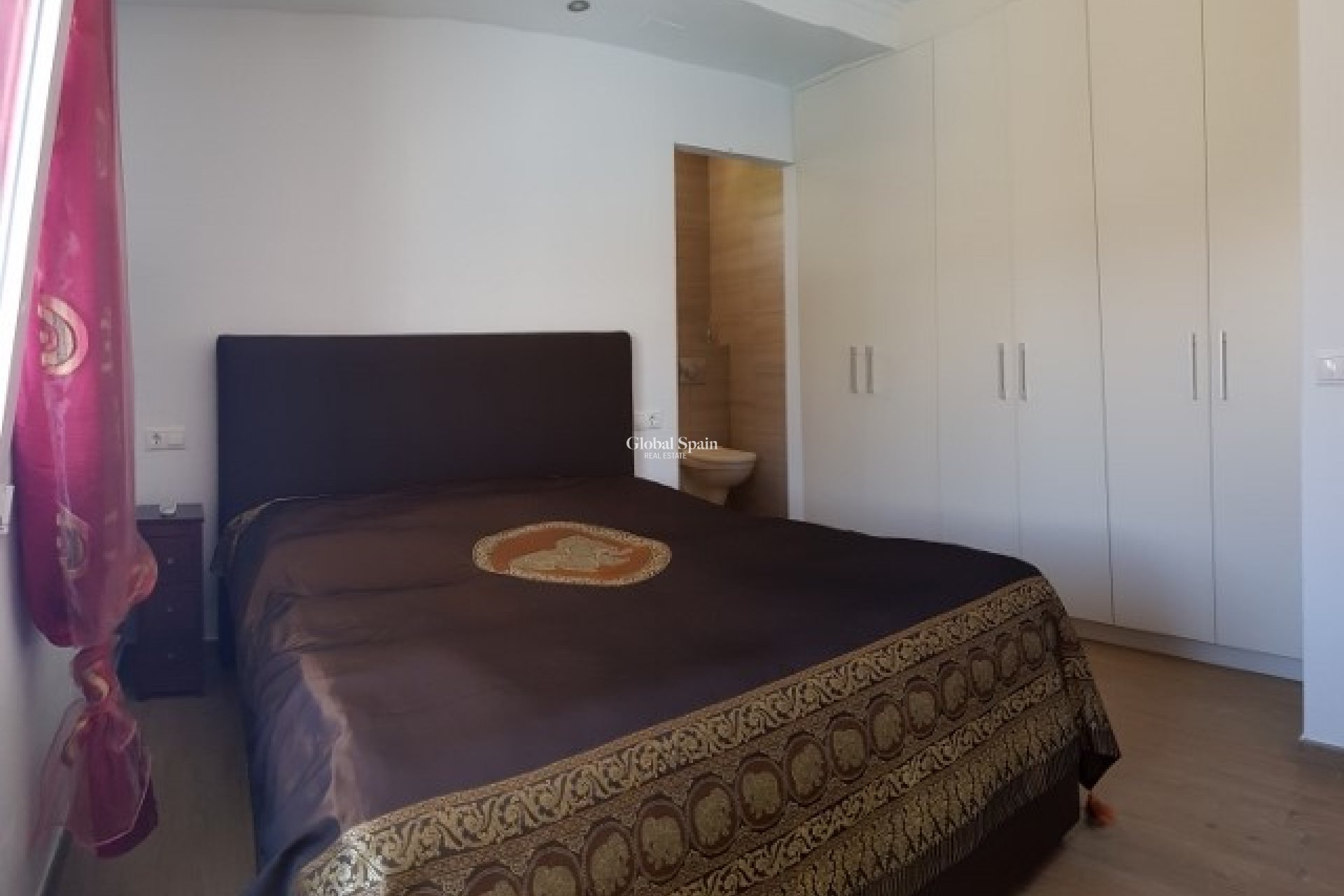 Wederverkoop - Villa -
LA MARINA