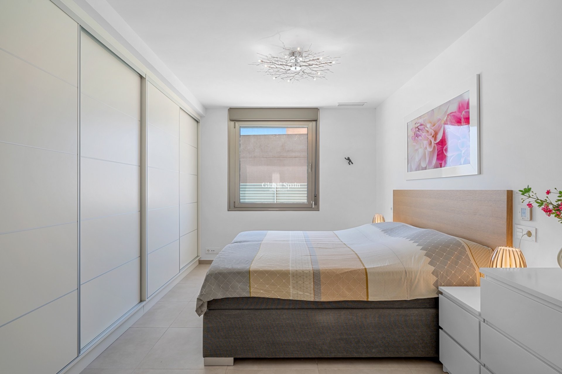 Wederverkoop - VILLA -
LA MARINA