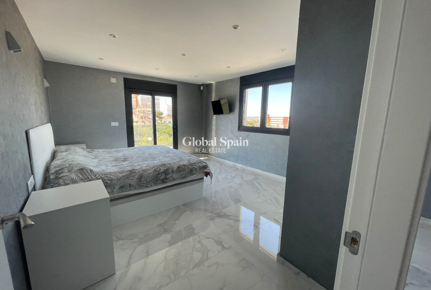 Wederverkoop - VILLA -
LA MATA - Costa Blanca