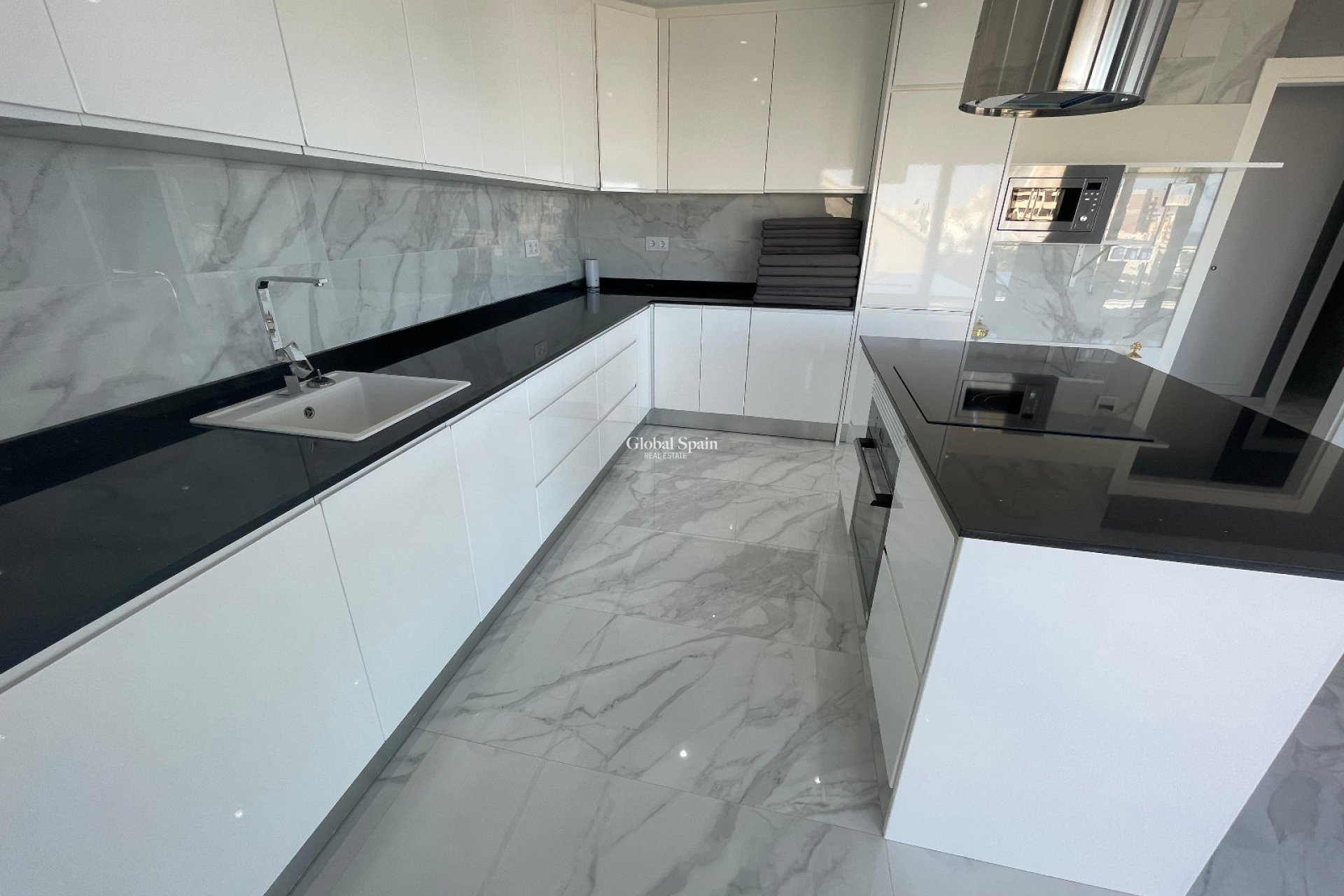 Wederverkoop - VILLA -
LA MATA - Costa Blanca