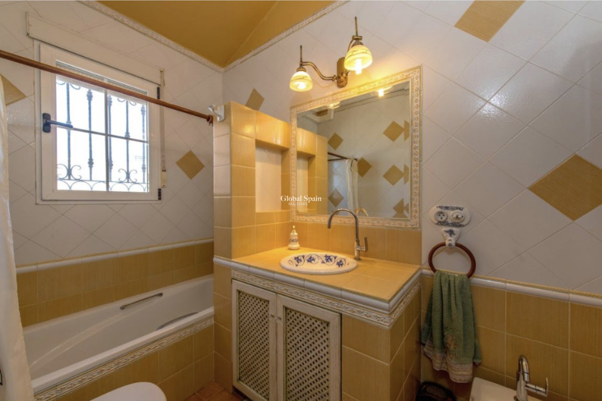 Wederverkoop - VILLA -
LA MATA - Costa Blanca