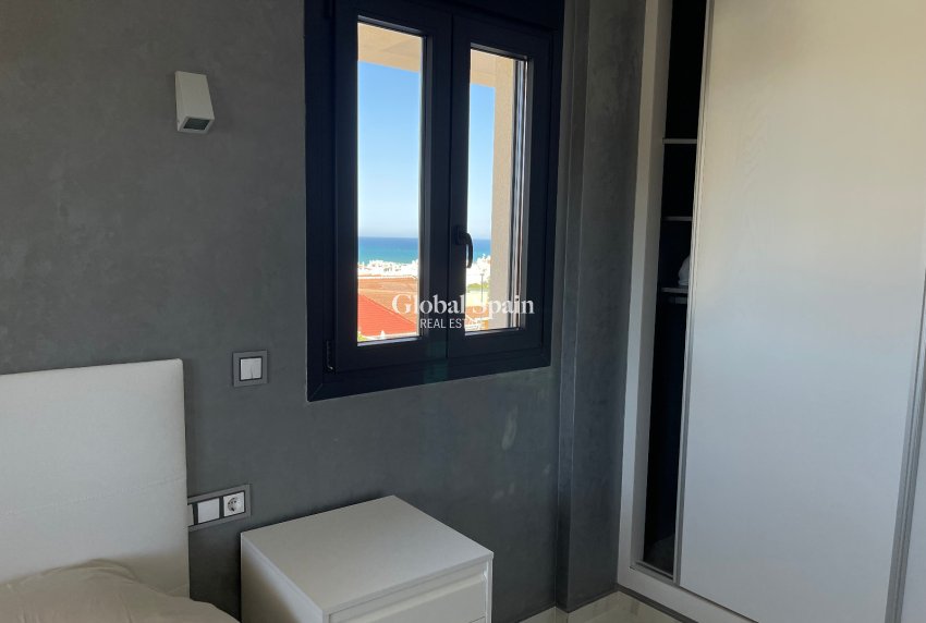 Wederverkoop - VILLA -
LA MATA - Costa Blanca