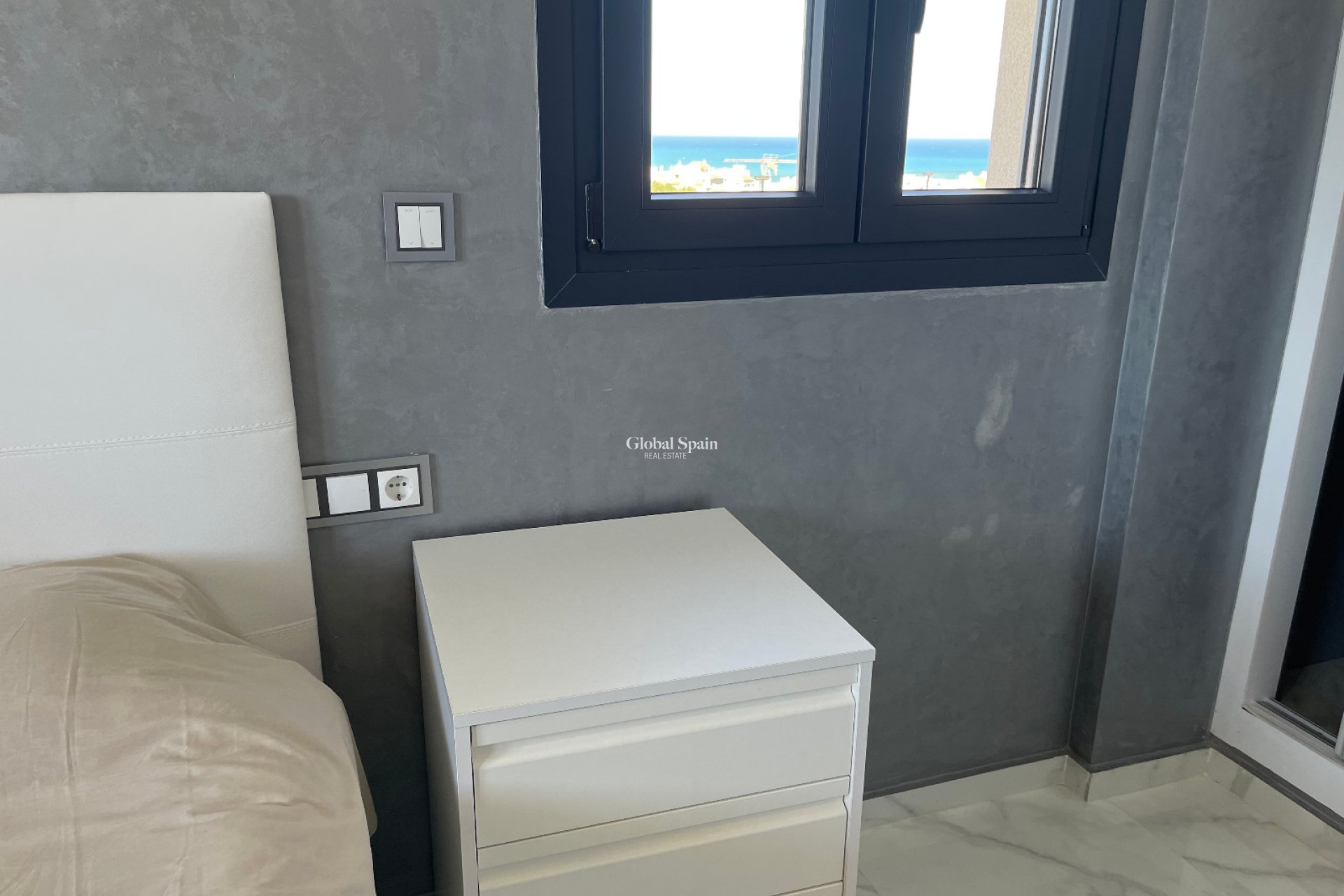Wederverkoop - VILLA -
LA MATA - Costa Blanca