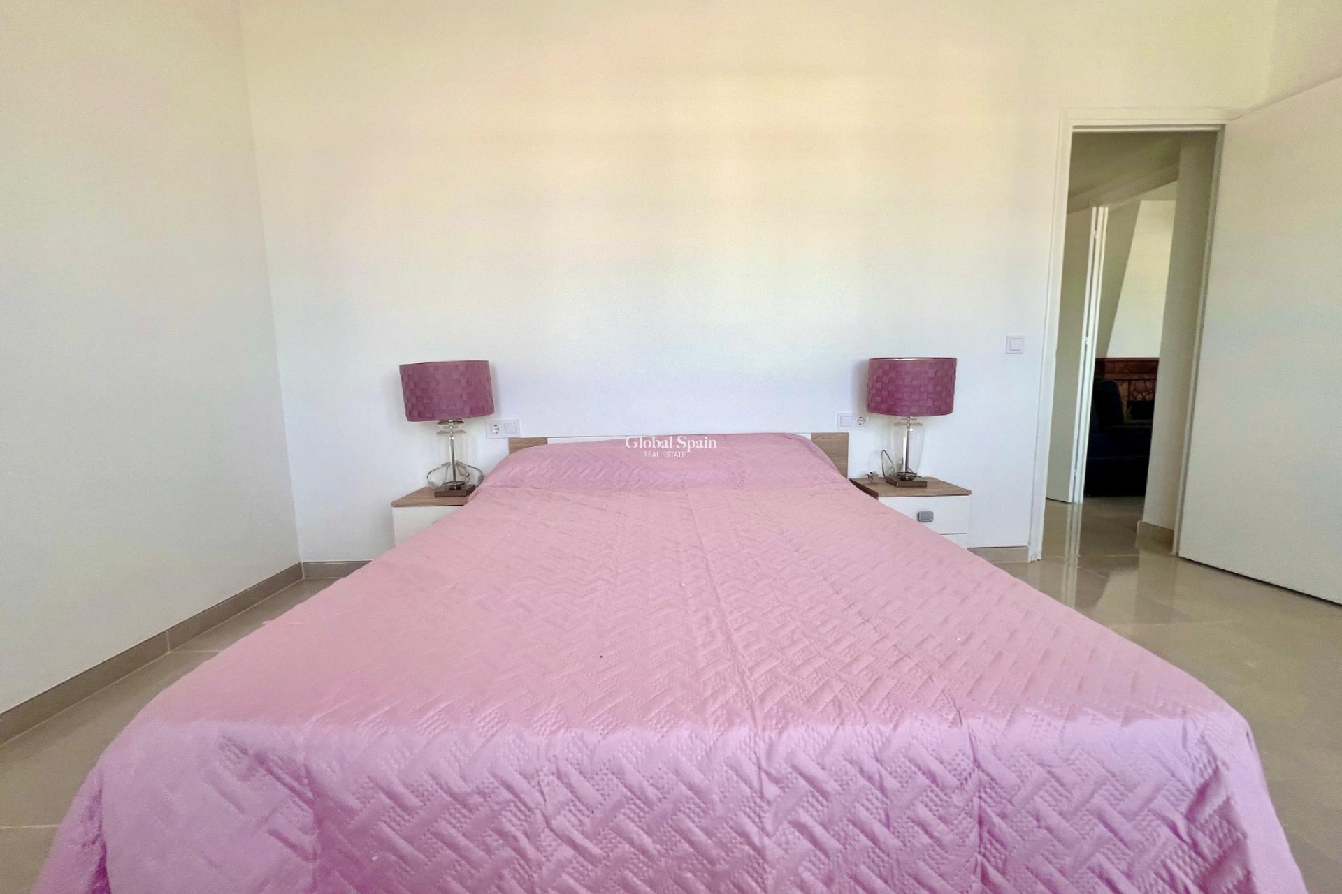 Wederverkoop - VILLA -
LA MATA - Costa Blanca