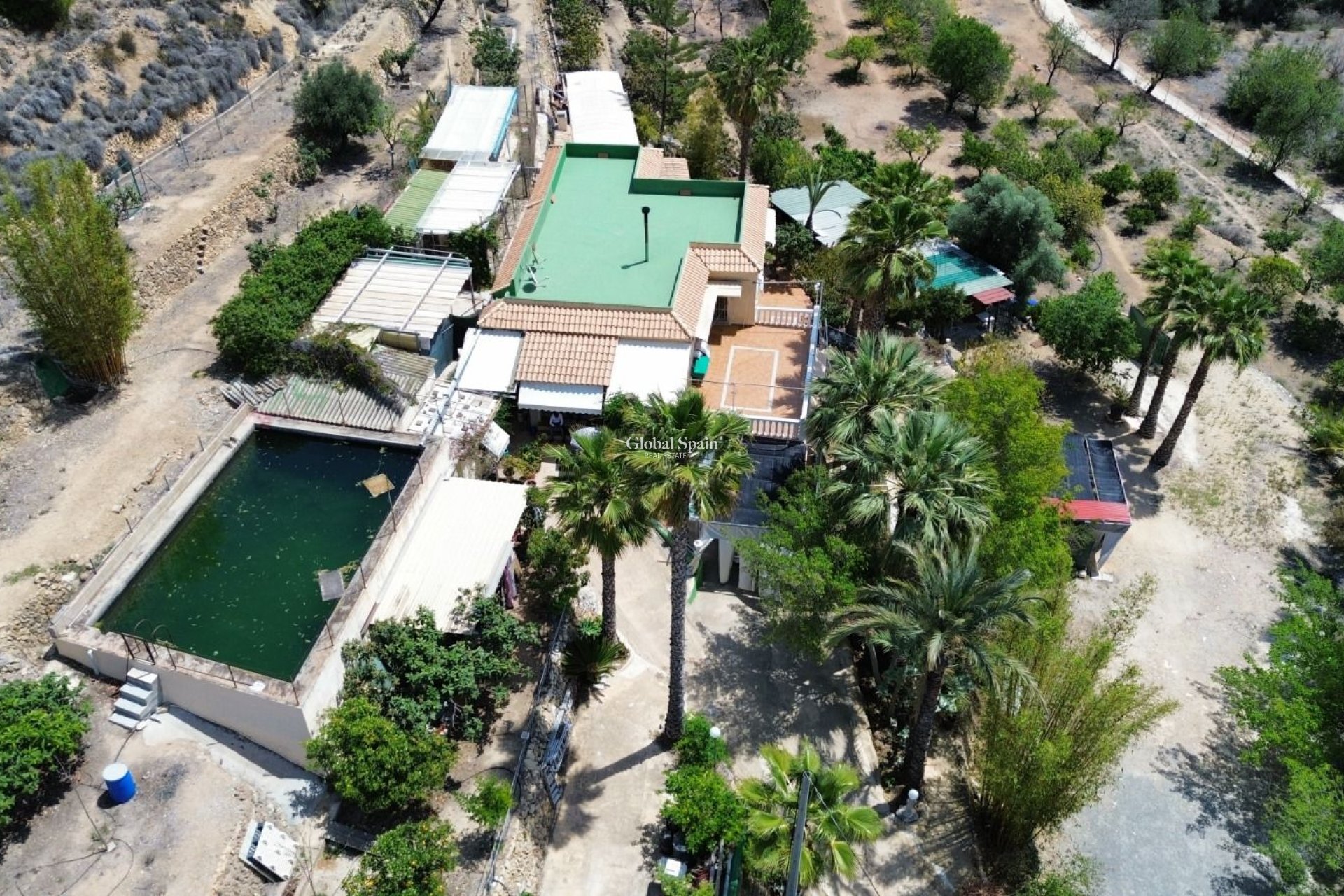 Wederverkoop - VILLA -
LA NUCÍA - Costa Blanca