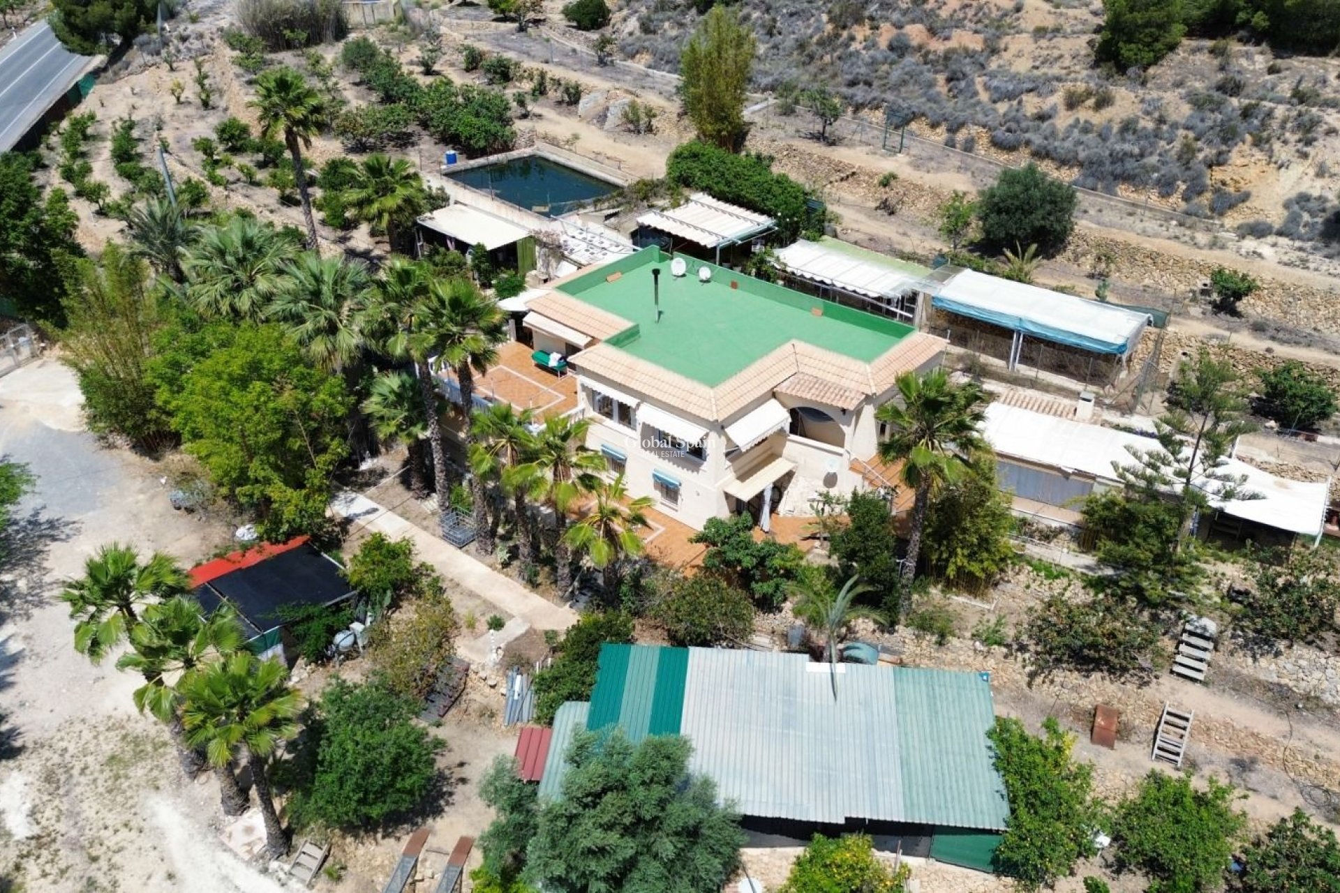 Wederverkoop - VILLA -
LA NUCÍA - Costa Blanca