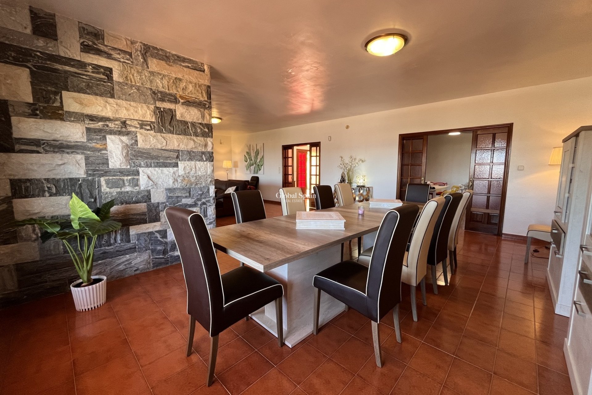 Wederverkoop - VILLA -
LA NUCÍA - Costa Blanca