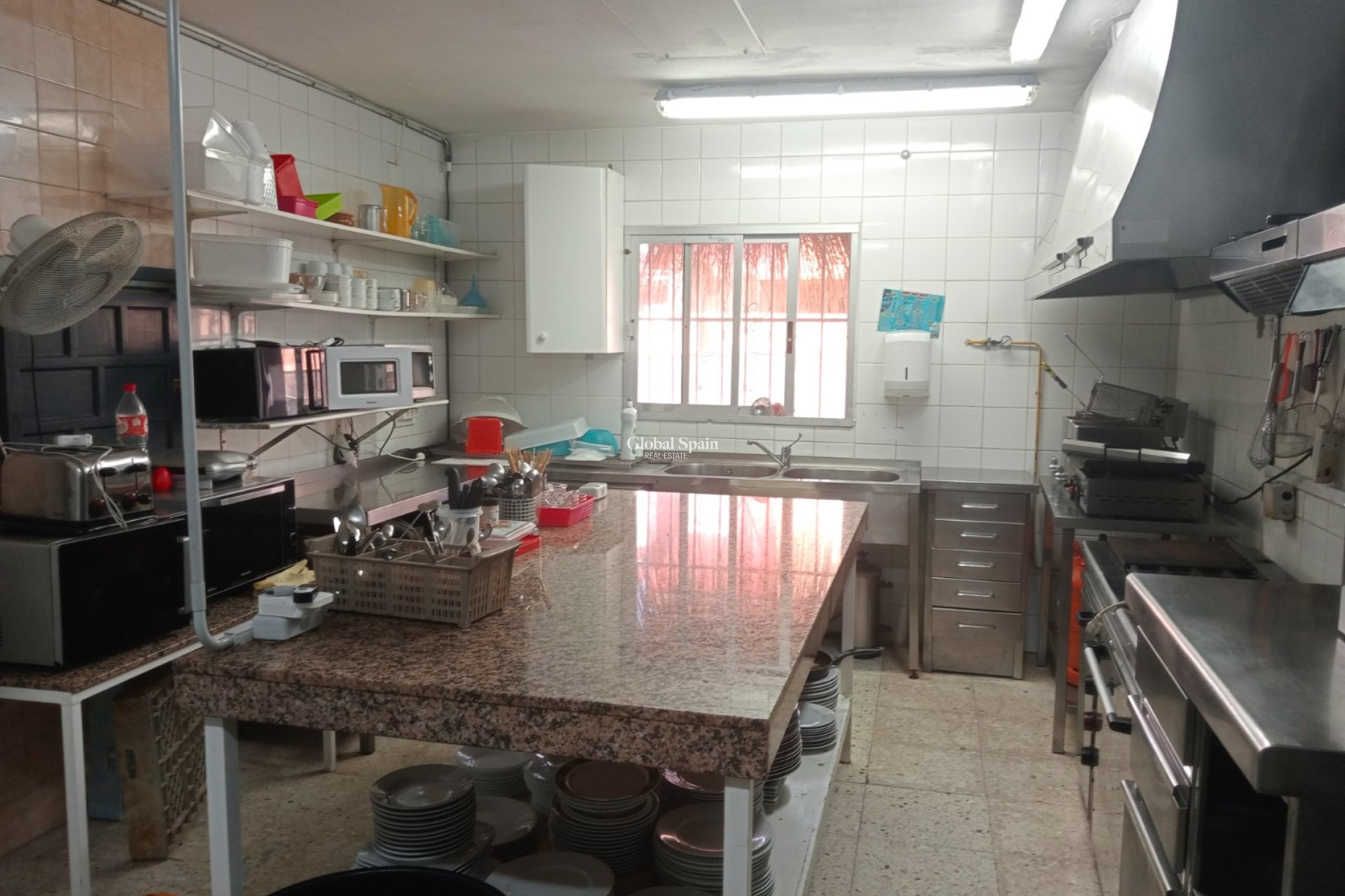 Wederverkoop - VILLA -
LA NUCÍA - La nucia