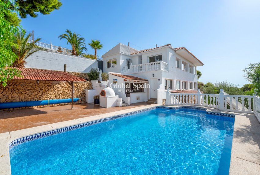 Wederverkoop - Villa -
La Nucía - La nucia