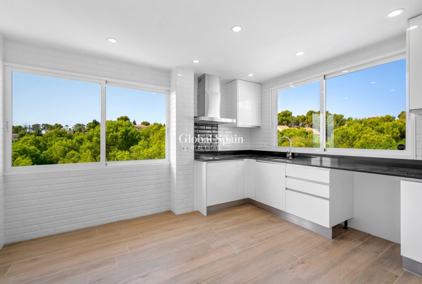 Wederverkoop - Villa -
La Nucía - La nucia