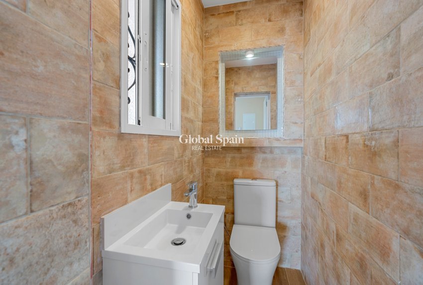 Wederverkoop - Villa -
La Nucía - La nucia