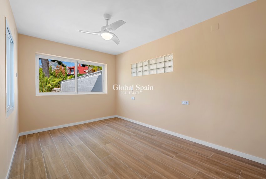 Wederverkoop - Villa -
La Nucía - La nucia