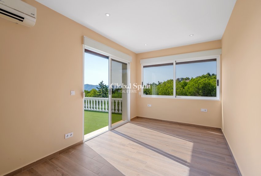 Wederverkoop - Villa -
La Nucía - La nucia