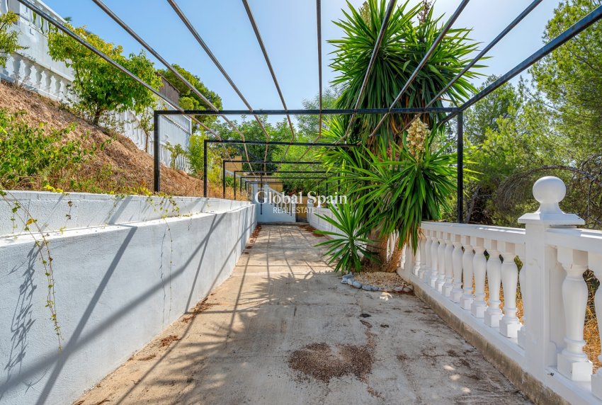 Wederverkoop - Villa -
La Nucía - La nucia