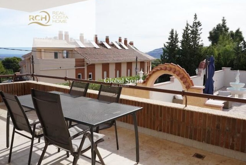 Wederverkoop - VILLA -
LA NUCÍA - Montebello - Nou Espai