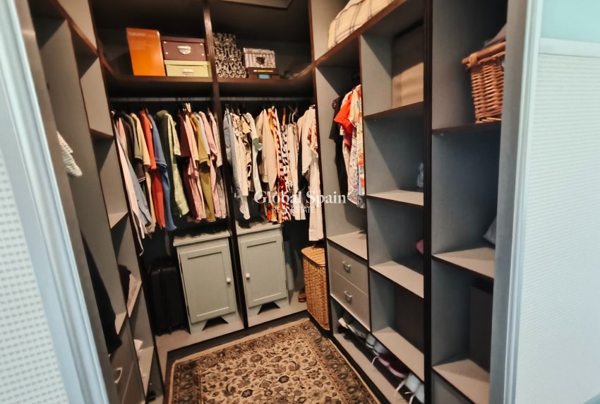 Wederverkoop - VILLA -
LA ROMANA - Inland