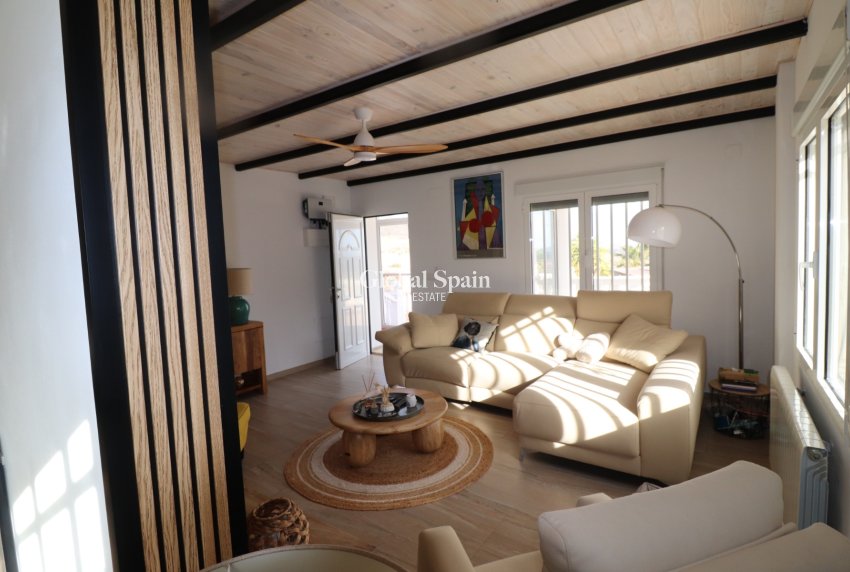 Wederverkoop - VILLA -
LA ROMANA - Inland