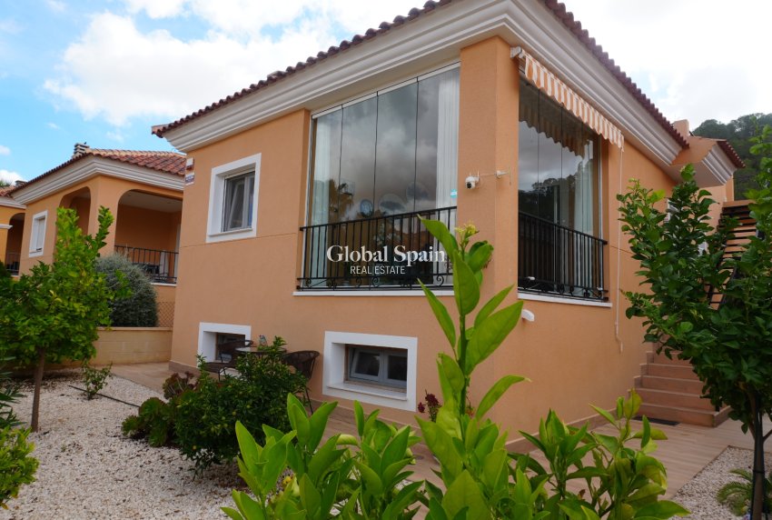 Wederverkoop - VILLA -
LA ROMANA - Inland