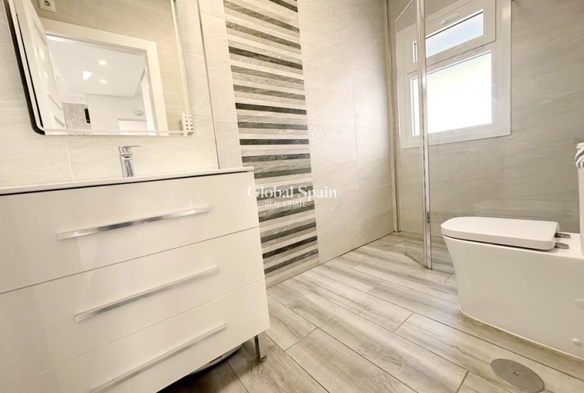 Wederverkoop - VILLA -
LA TORRE GOLF RESORT - Inland