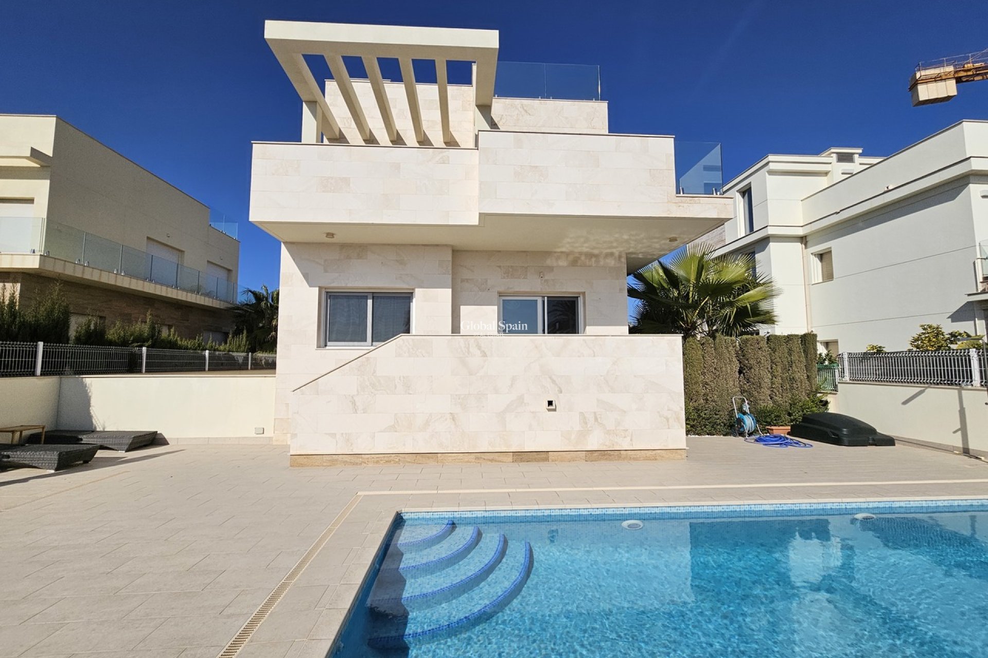 Wederverkoop - VILLA -
LA ZENIA - Costa Blanca