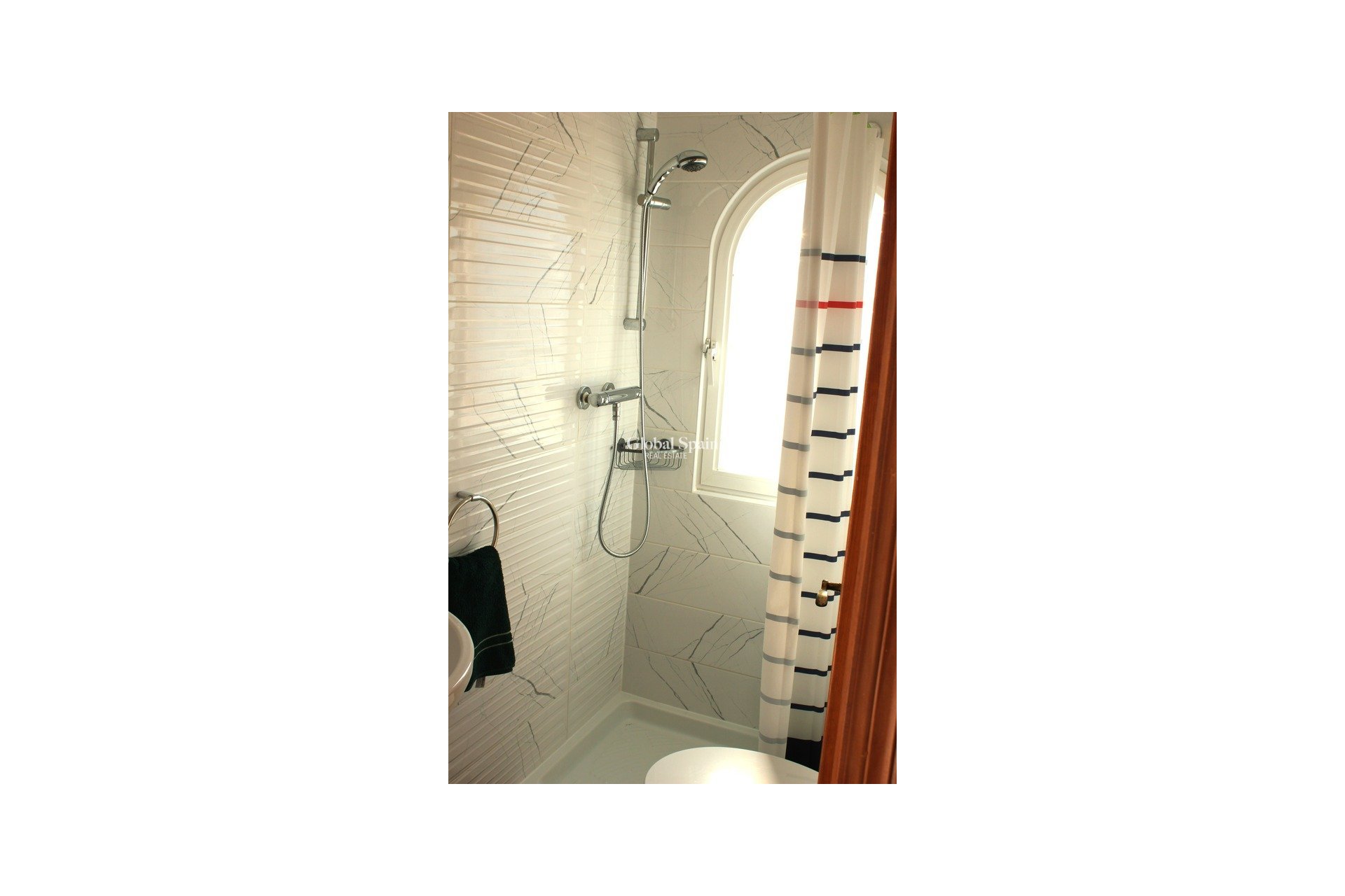 Wederverkoop - VILLA -
LA ZENIA - Costa Blanca