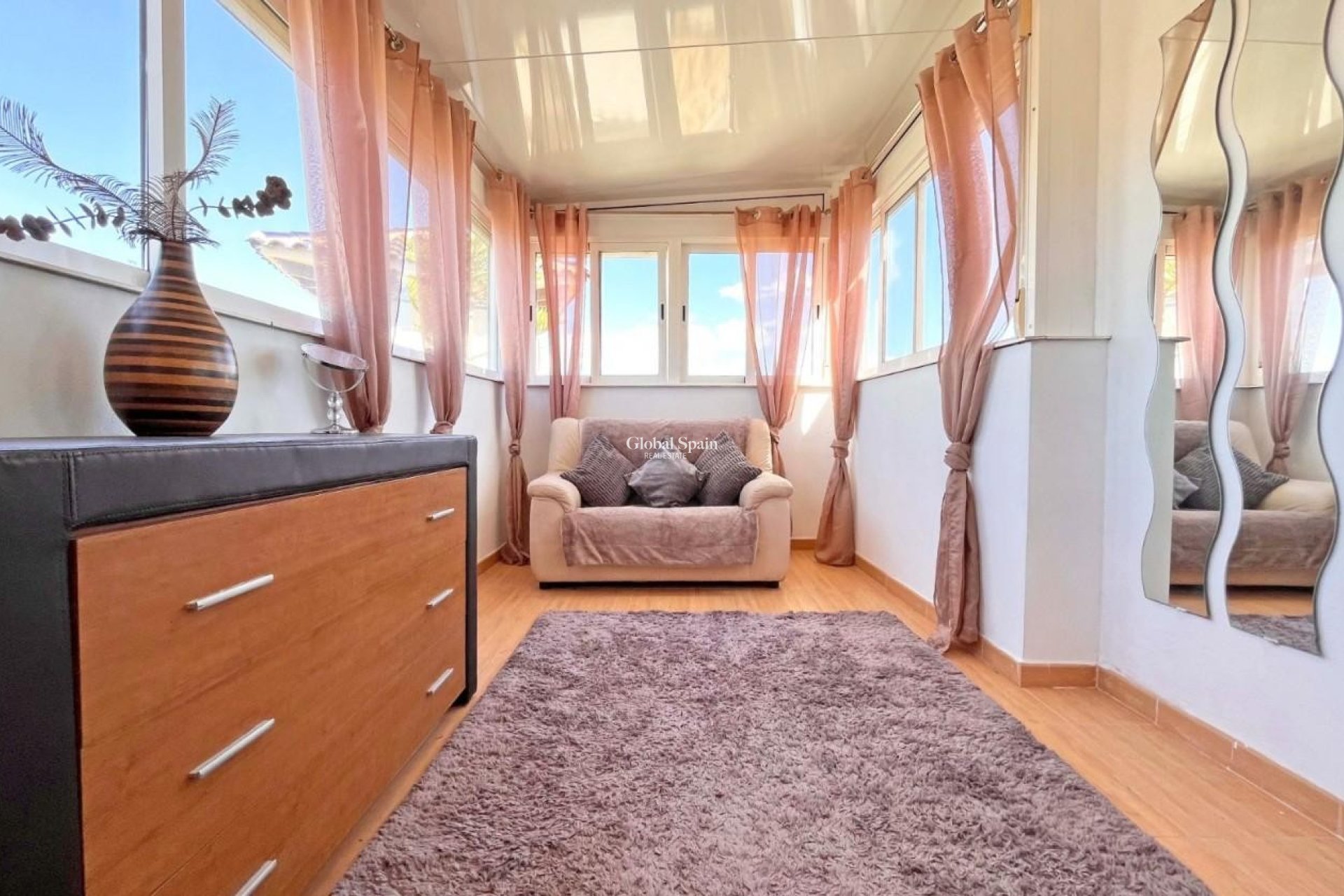 Wederverkoop - VILLA -
LA ZENIA - Costa Blanca