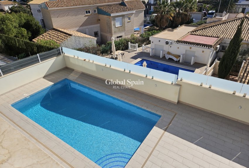 Wederverkoop - VILLA -
LA ZENIA - Costa Blanca