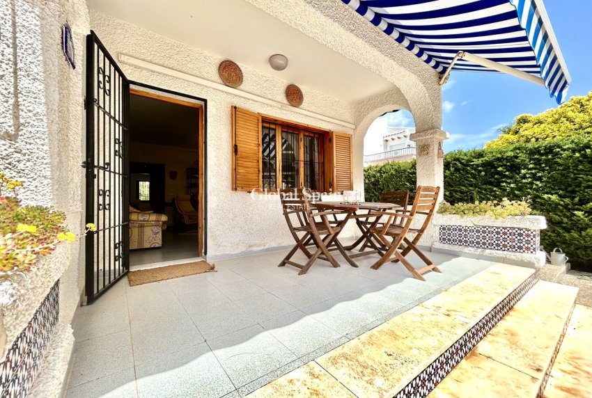 Wederverkoop - VILLA -
LA ZENIA - Costa Blanca