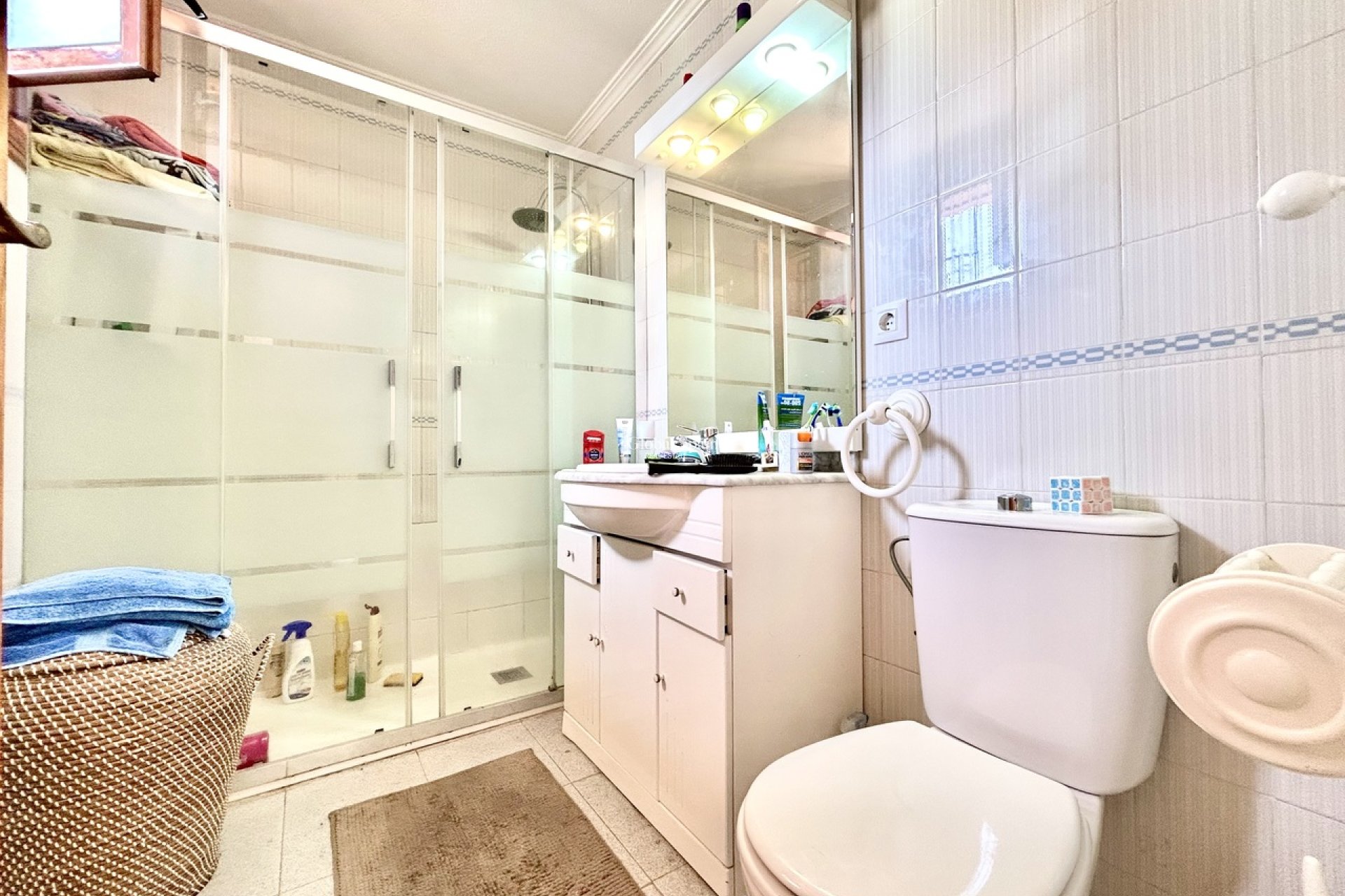 Wederverkoop - VILLA -
LA ZENIA - Costa Blanca