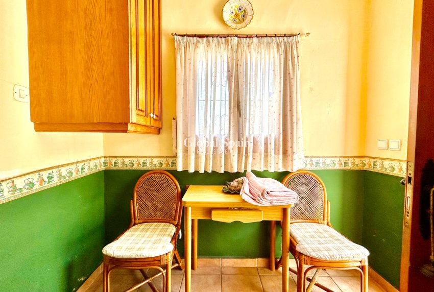 Wederverkoop - VILLA -
LA ZENIA - Costa Blanca
