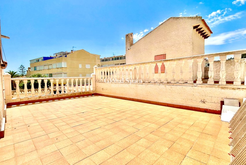 Wederverkoop - VILLA -
LA ZENIA - Costa Blanca