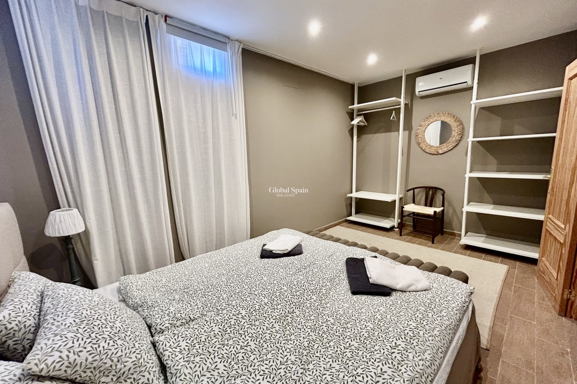 Wederverkoop - VILLA -
LA ZENIA - Costa Blanca