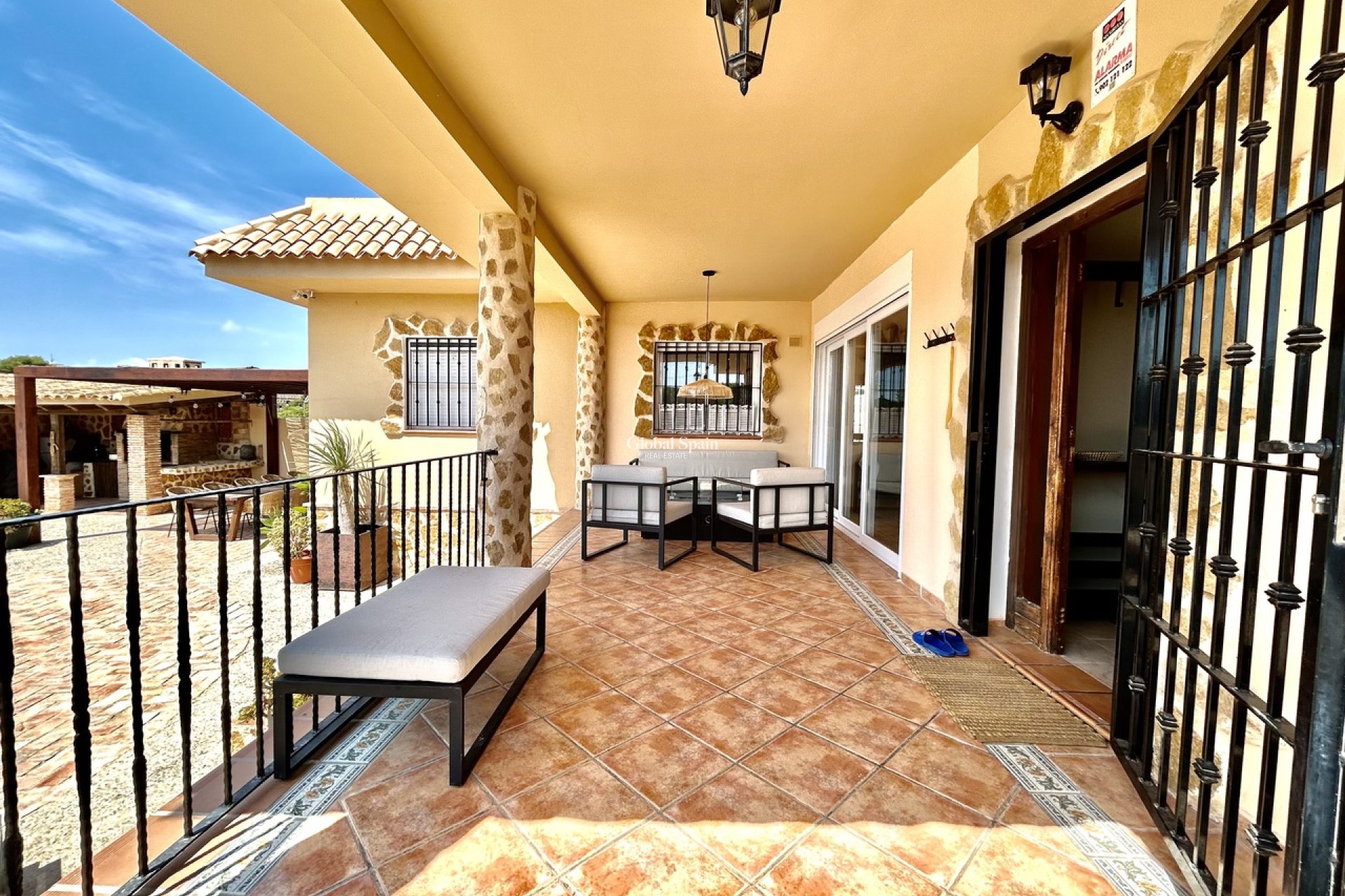 Wederverkoop - VILLA -
LA ZENIA - Costa Blanca