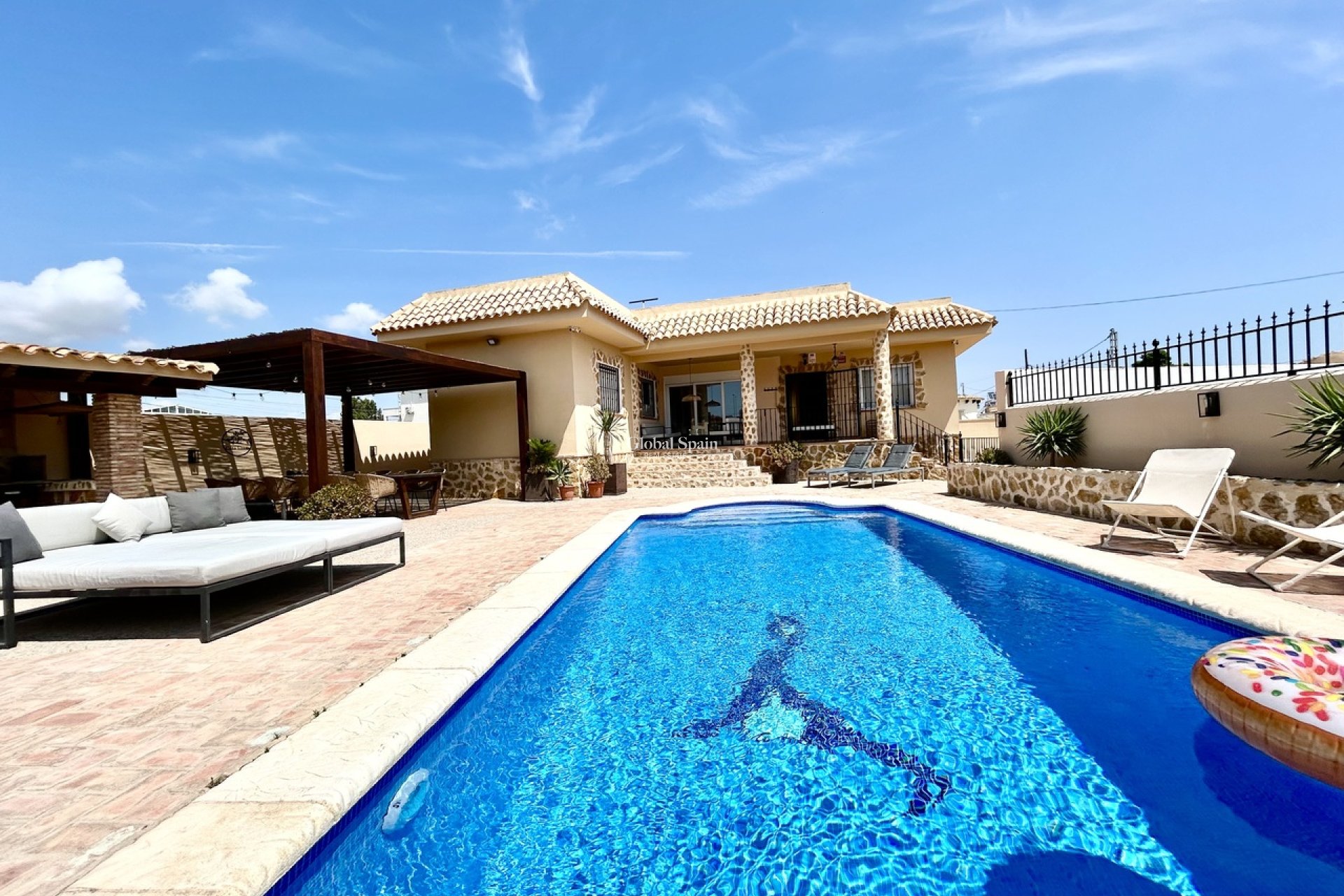 Wederverkoop - VILLA -
LA ZENIA - Costa Blanca