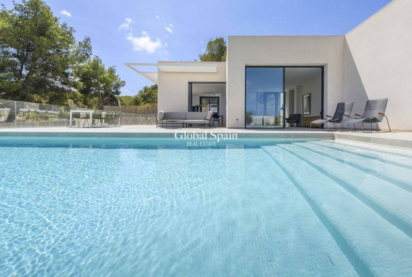 Wederverkoop - VILLA -
LAS COLINAS GOLF RESORT - Costa Blanca