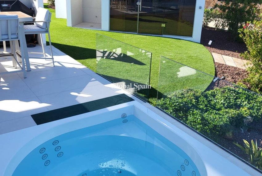 Wederverkoop - VILLA -
LAS COLINAS GOLF RESORT - Costa Blanca