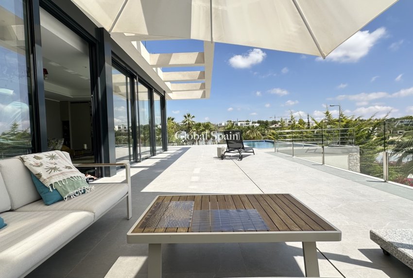 Wederverkoop - VILLA -
LAS COLINAS GOLF RESORT - Costa Blanca