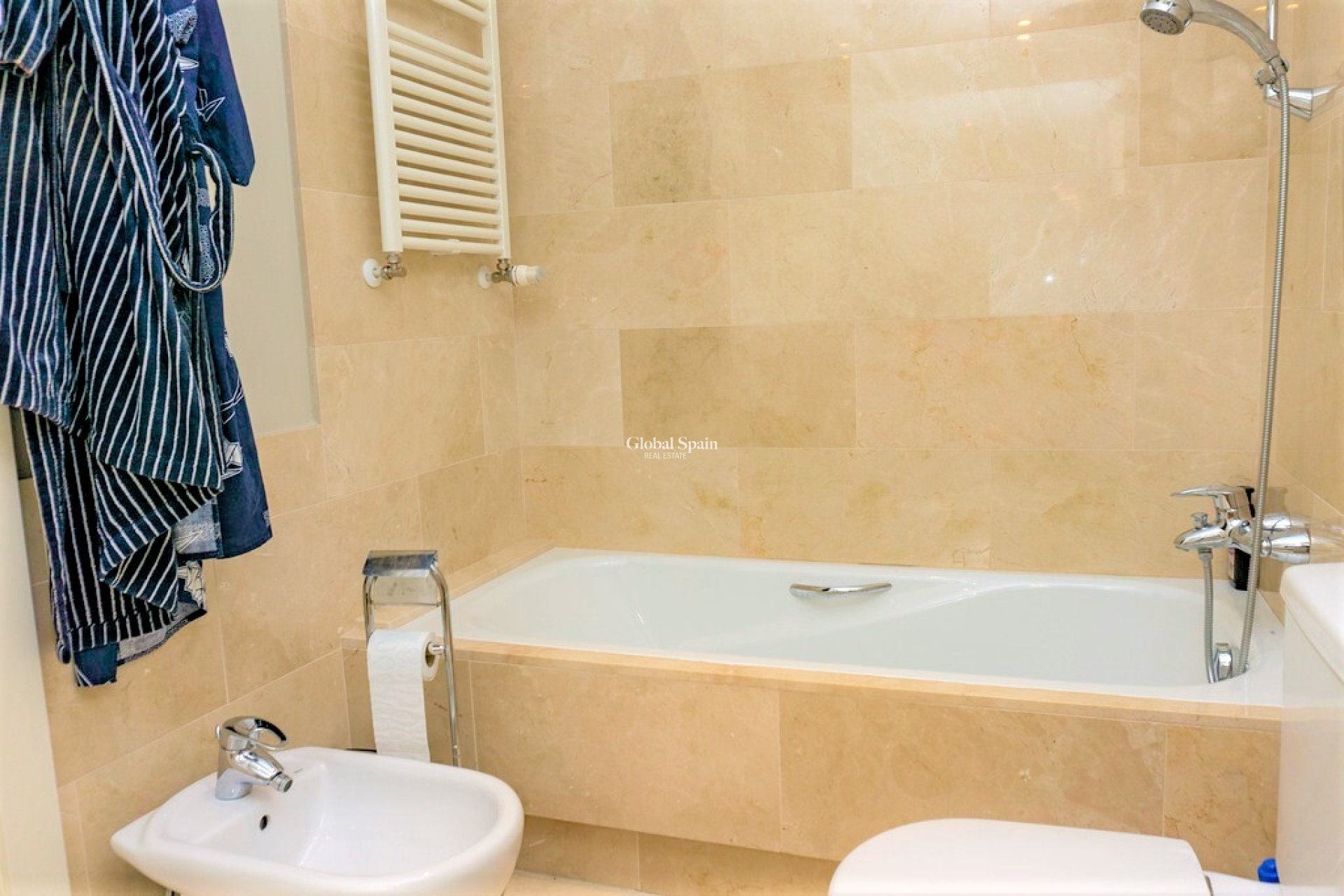 Wederverkoop - VILLA -
LAS COLINAS GOLF RESORT - Inland