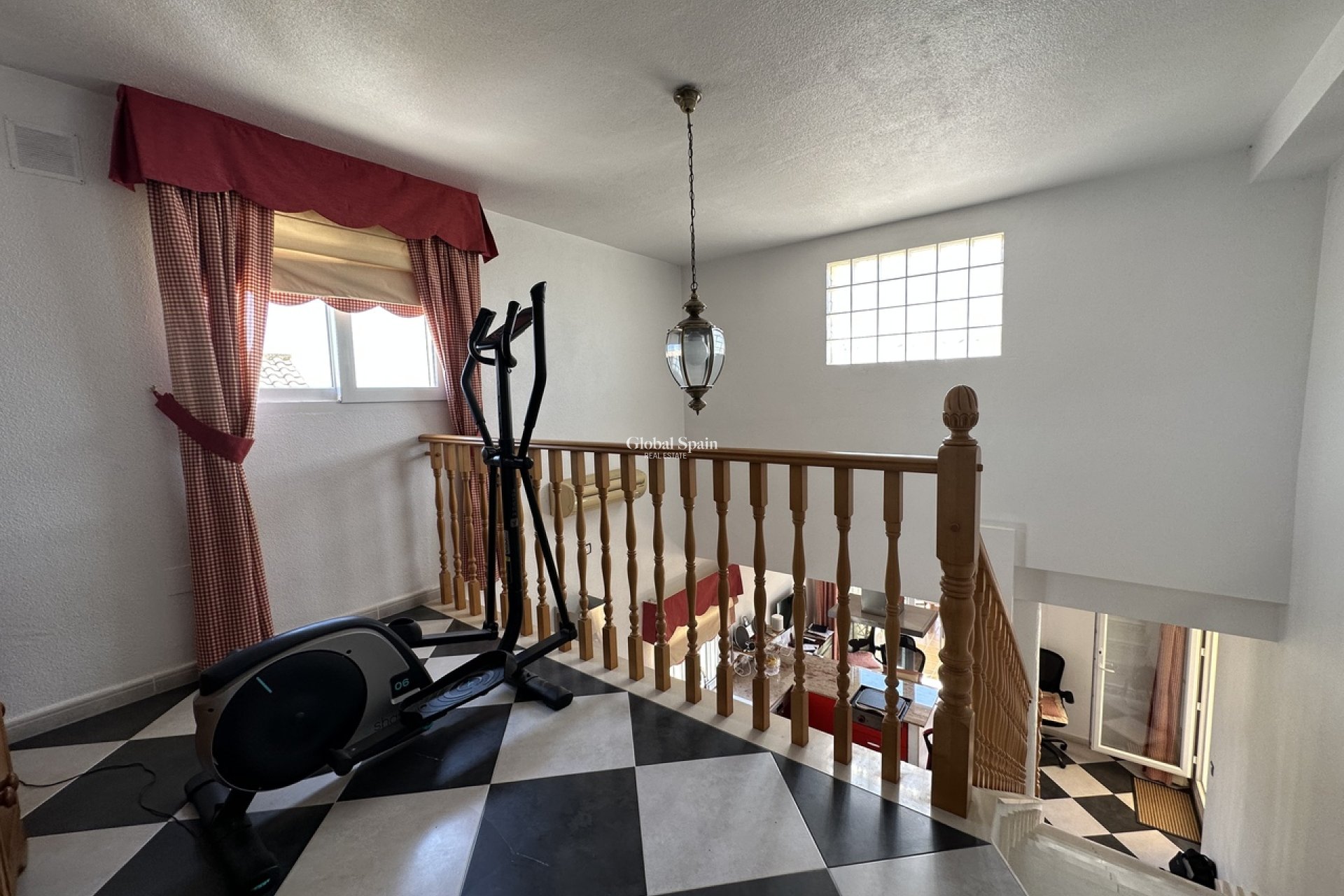 Wederverkoop - VILLA -
LAS RAMBLAS GOLF - Inland